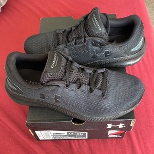 Like New UnderArmour Womens Charged Pursuit 2 Sneakers